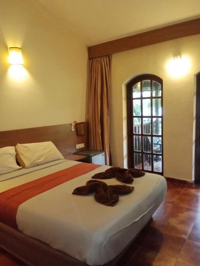 Sea Breeze Village, Baga Goa Калангут Экстерьер фото