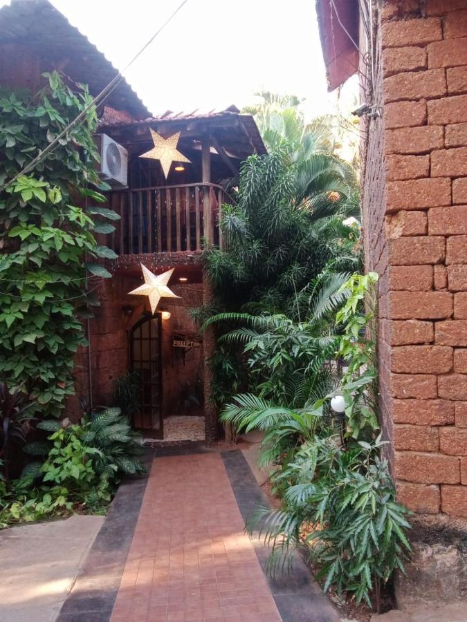 Sea Breeze Village, Baga Goa Калангут Экстерьер фото